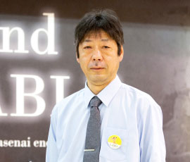 駒場店店長